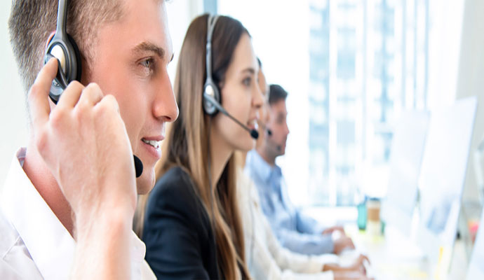 4 questions businesses should ask when choosing a call center solution.